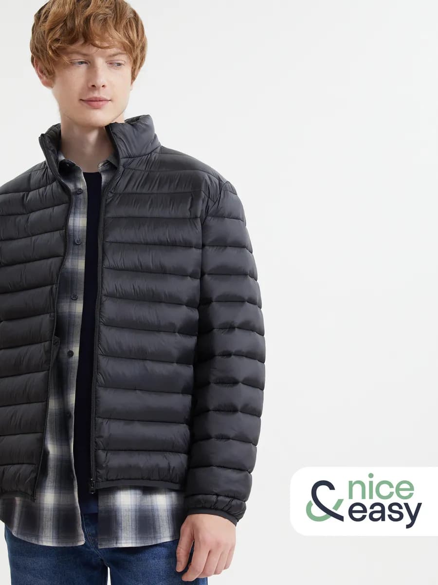 Лёгкая мужская куртка с воротником