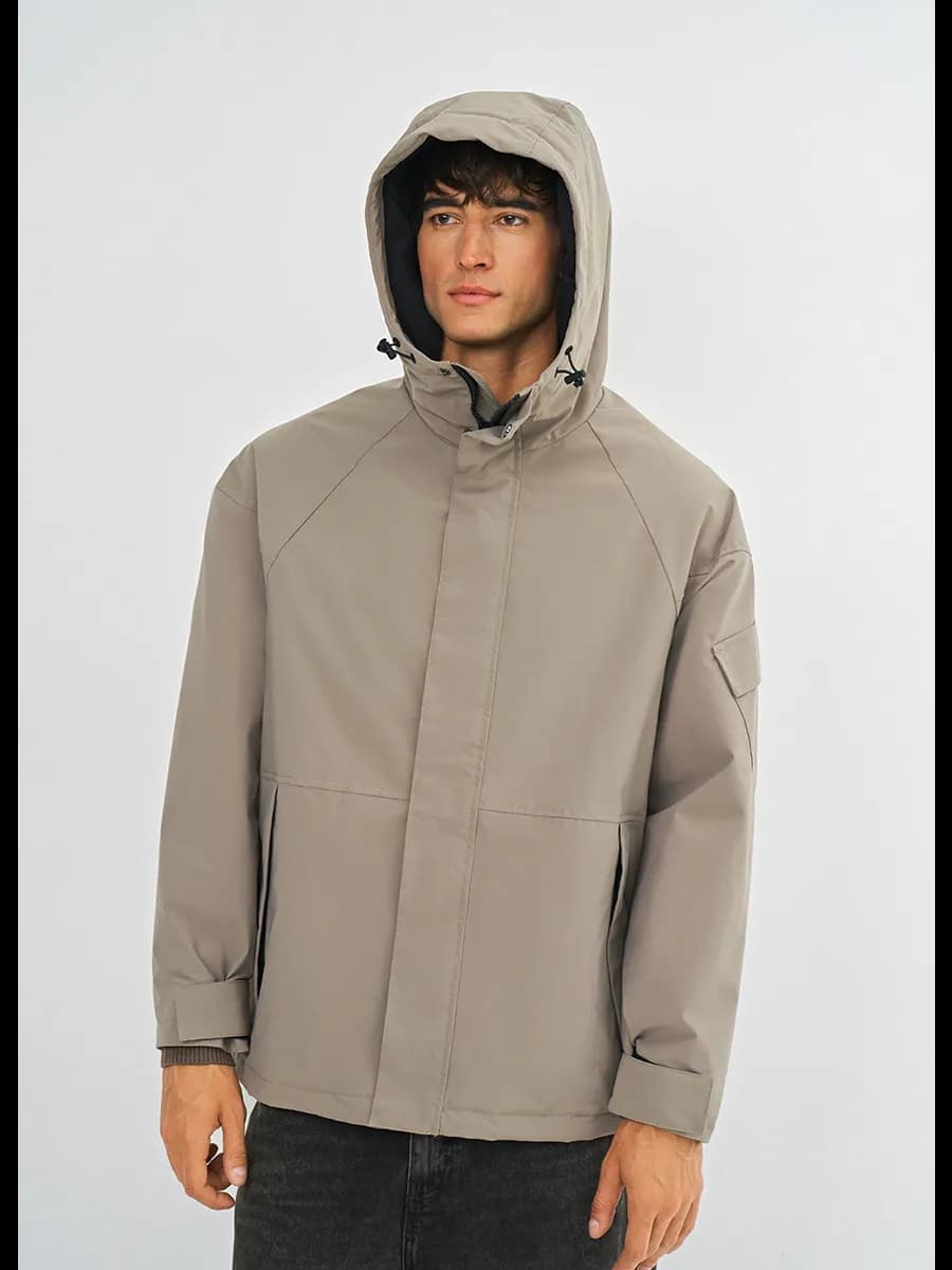 Утеплённая парка с капюшоном