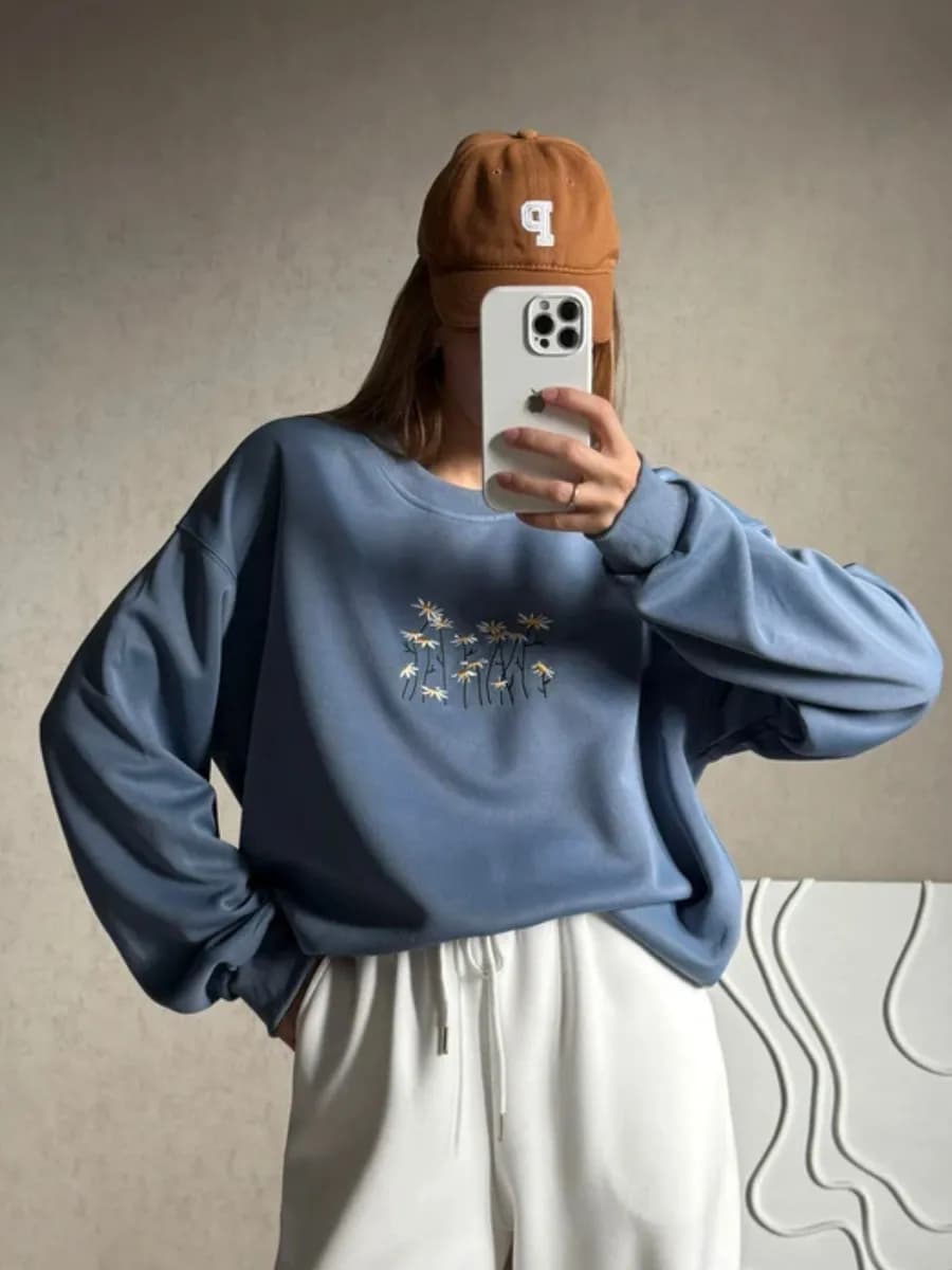 Свитшот оверсайз с принтом y2k