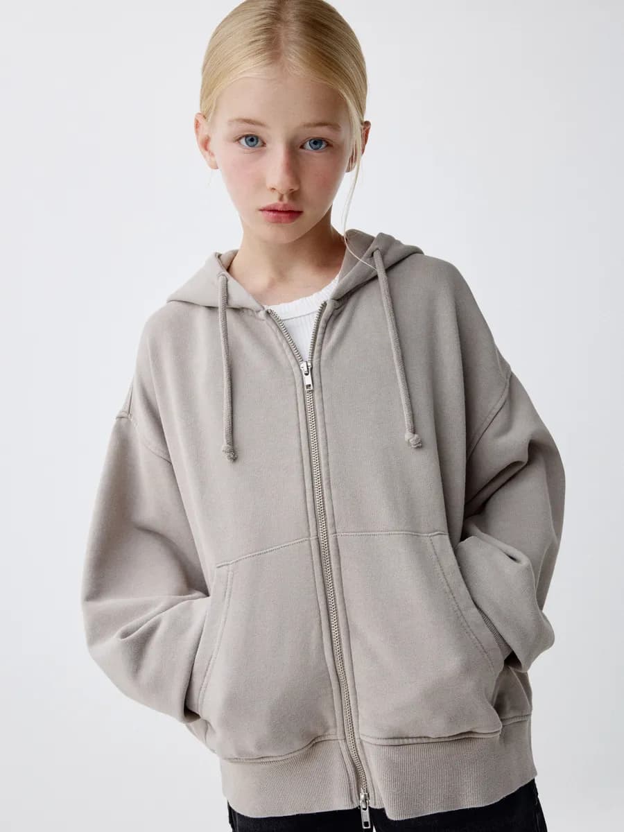 Толстовка трикотажная с капюшоном оверсайз