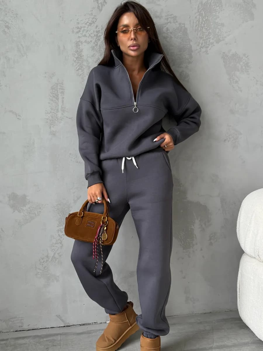 Спортивный костюм женский теплый с начесом