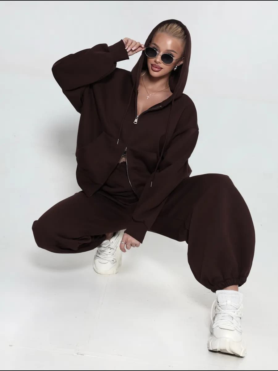 Спортивный костюм на молнии оверсайз