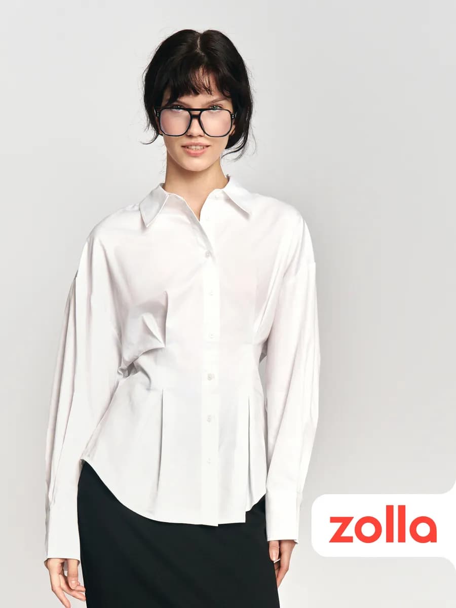 Женская рубашка с акцентом на талии