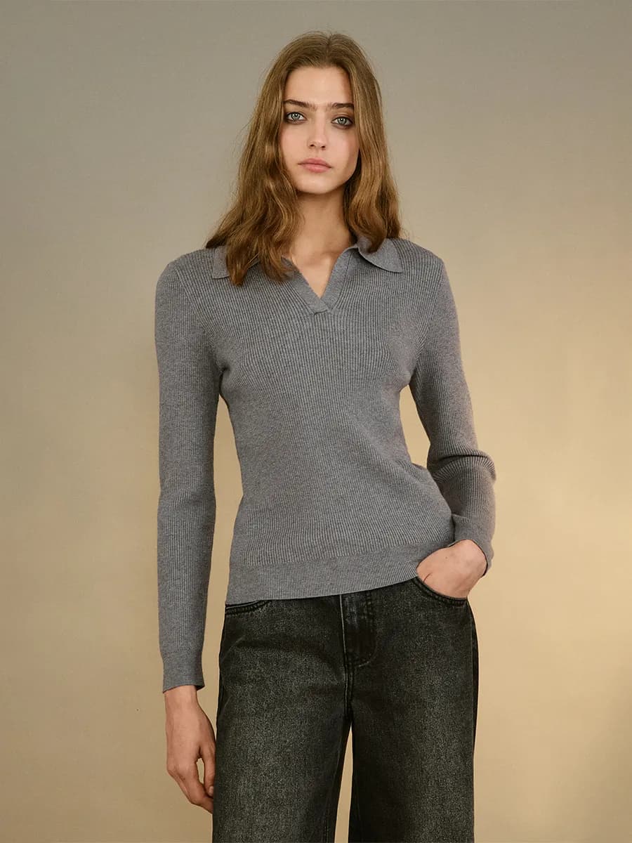 Джемпер вязаный с воротником-поло