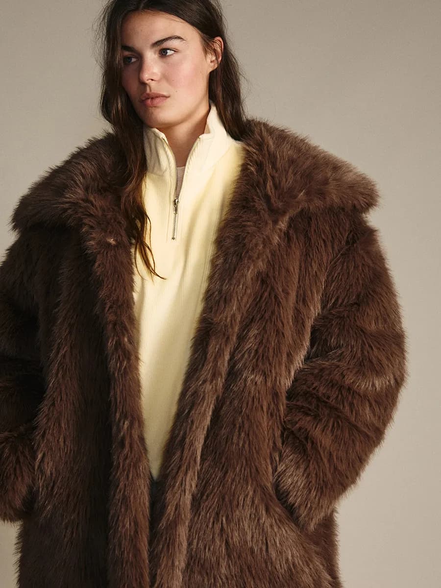 PLUS SIZE Шуба короткая с длинным ворсом