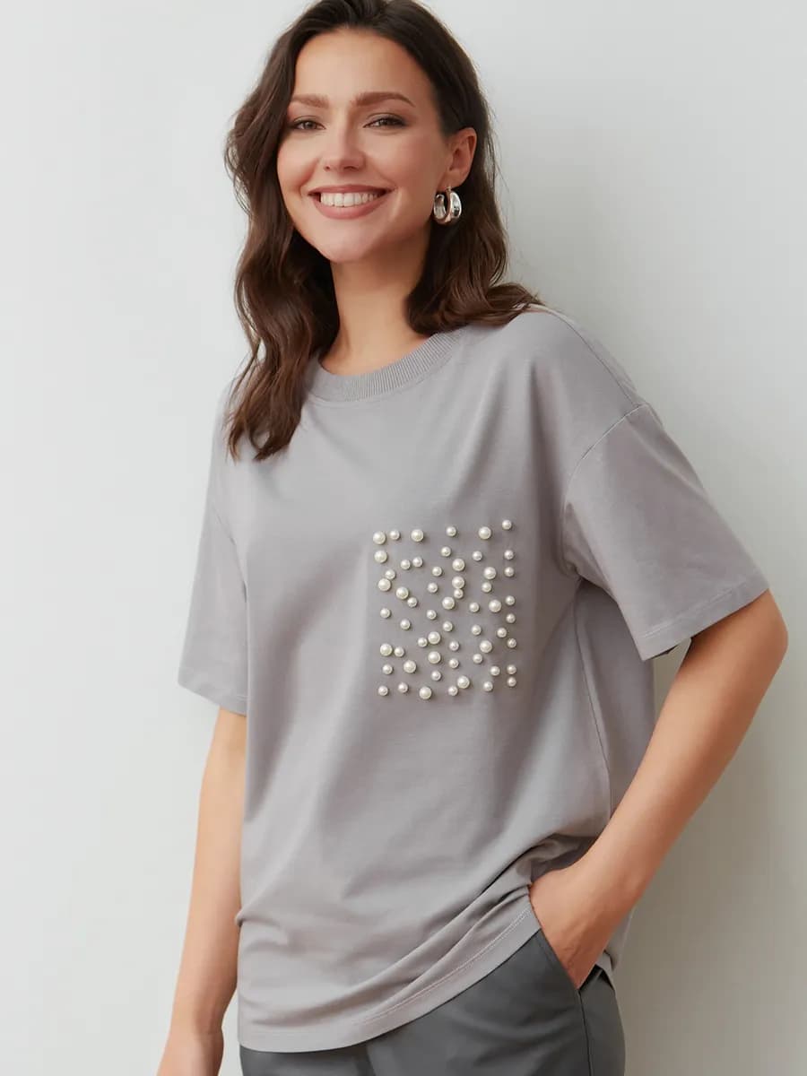 Футболка женская с декором жемчуг