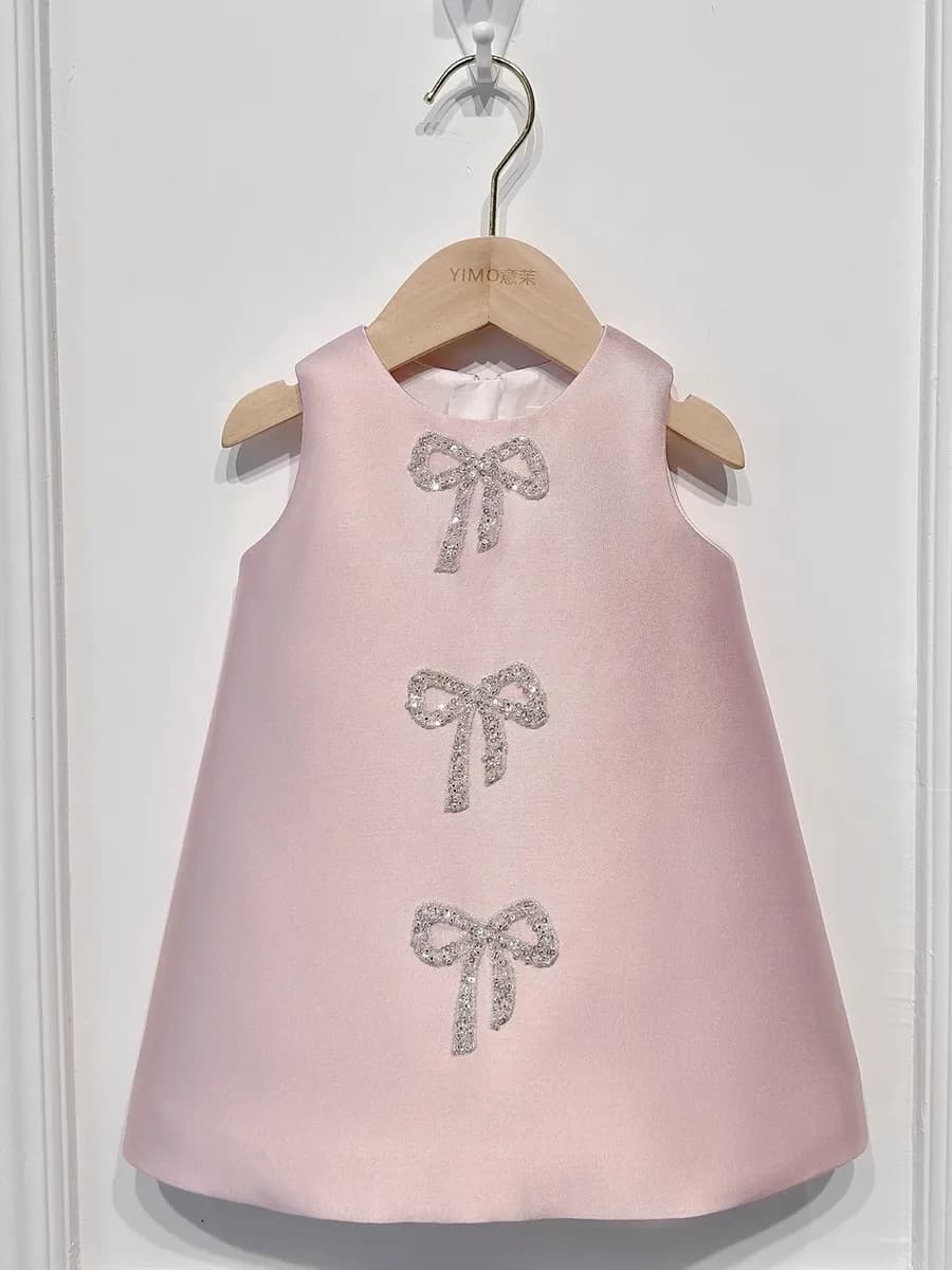 Платье нарядное весеннее на 8 марта