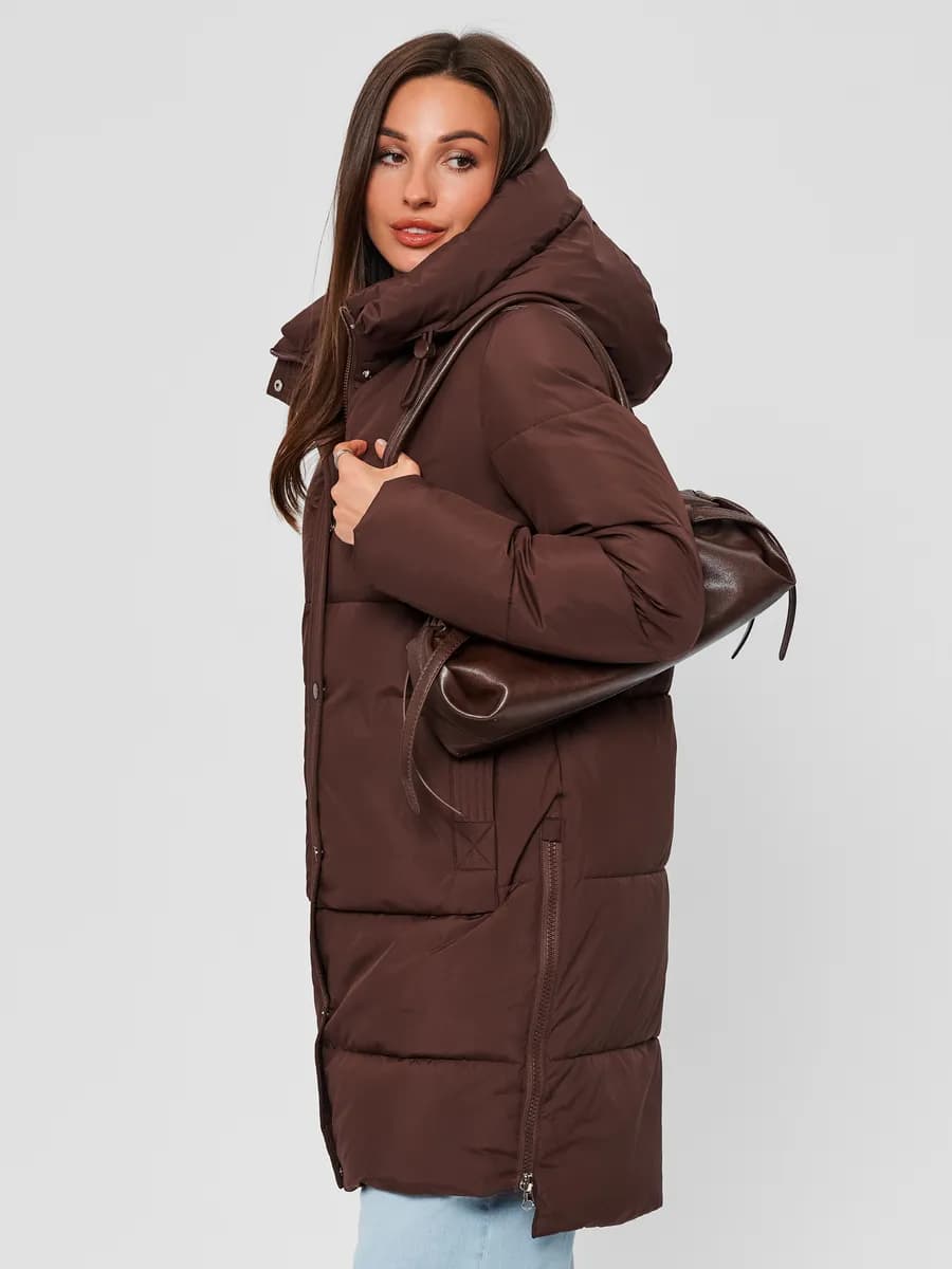 Пальто зимнее стеганое с капюшоном короткое