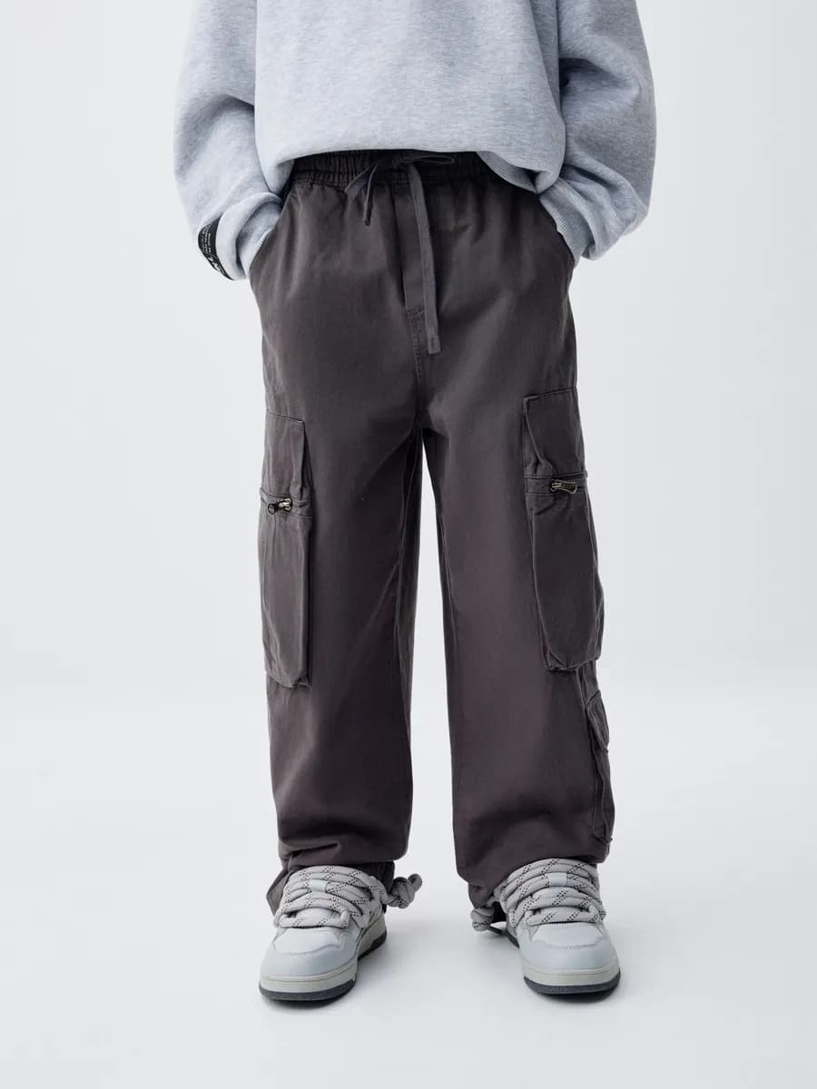 Брюки карго из хлопка с карманами - фото 1