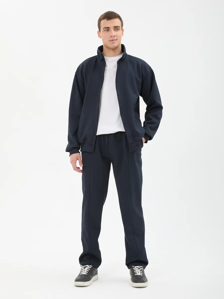 Мужской спортивный костюм на молнии с начесом