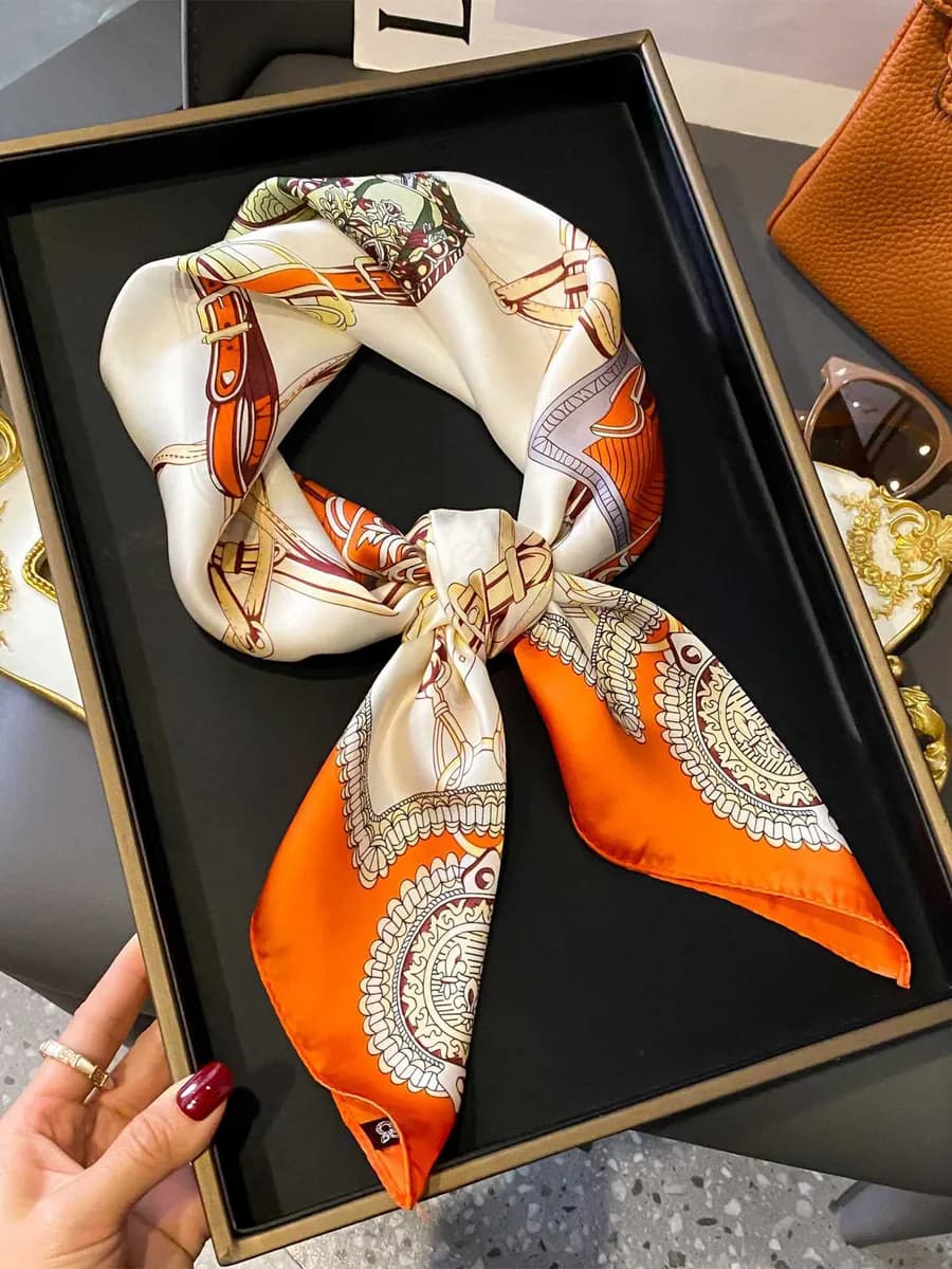 Платок шелковый