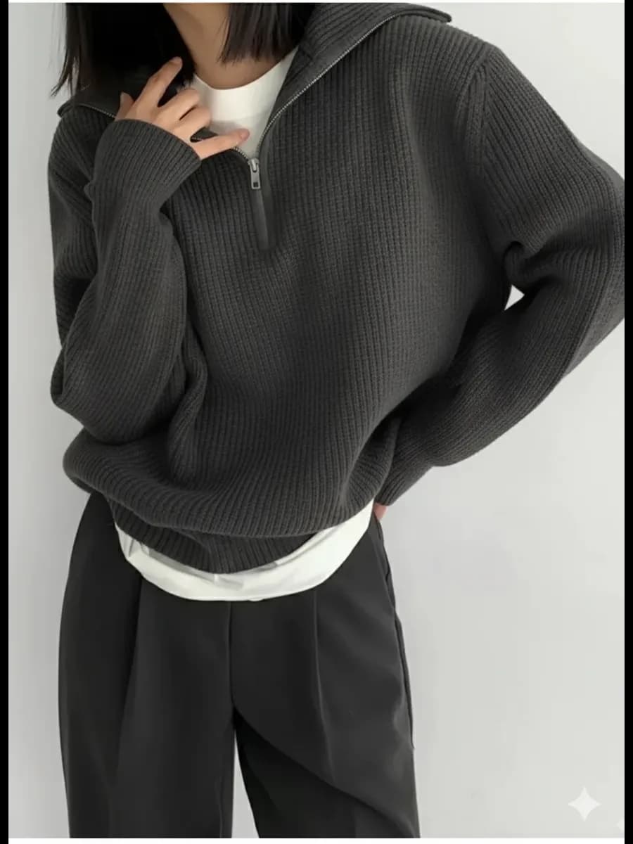 Свитер с горлом полузамок