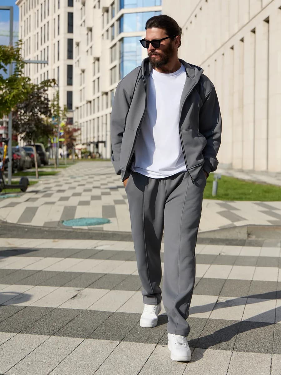 Спортивный мужской костюм теплый с начесом на молнии - фото 1