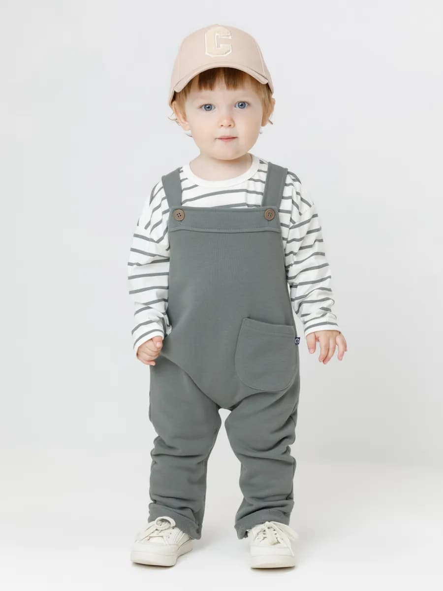 Брюки на лямках из футера для малыша