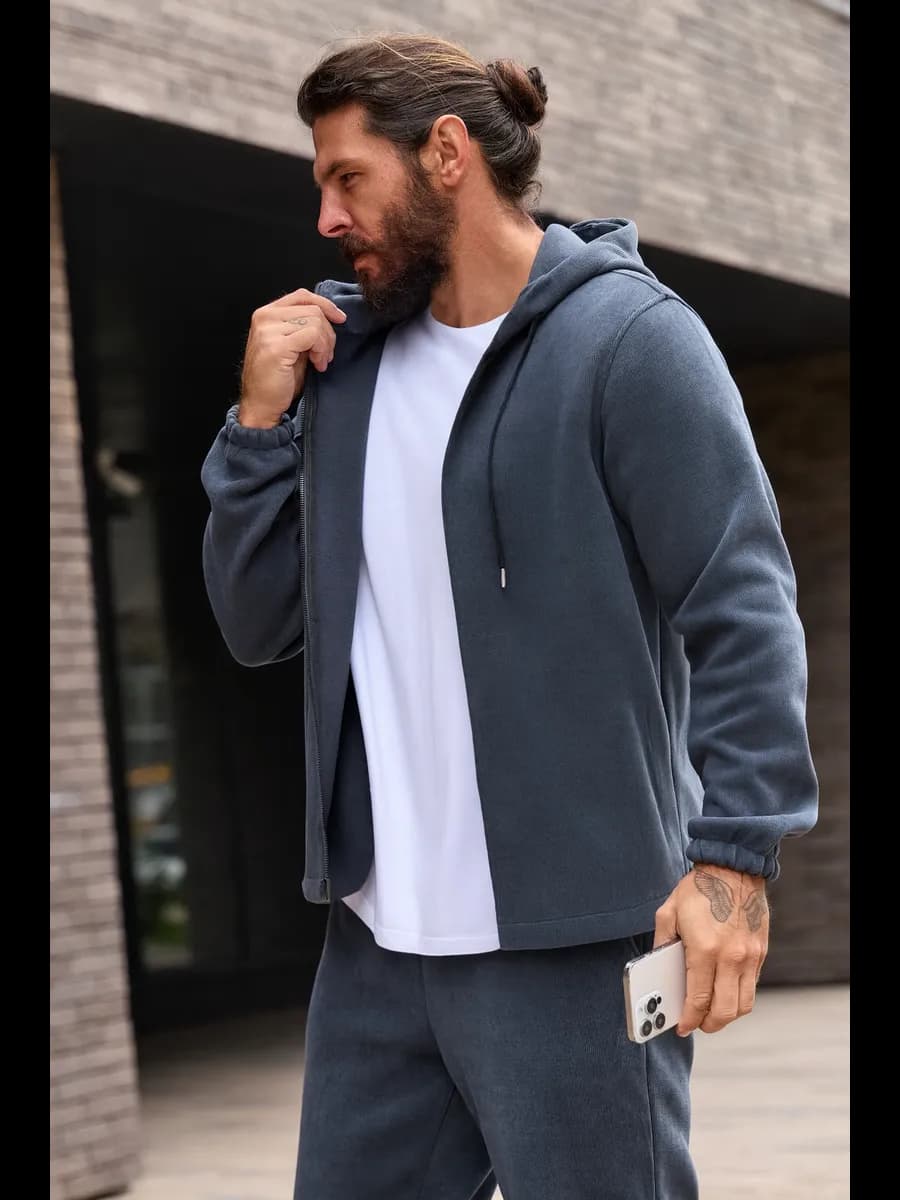 Теплый вельветовый костюм на молнии