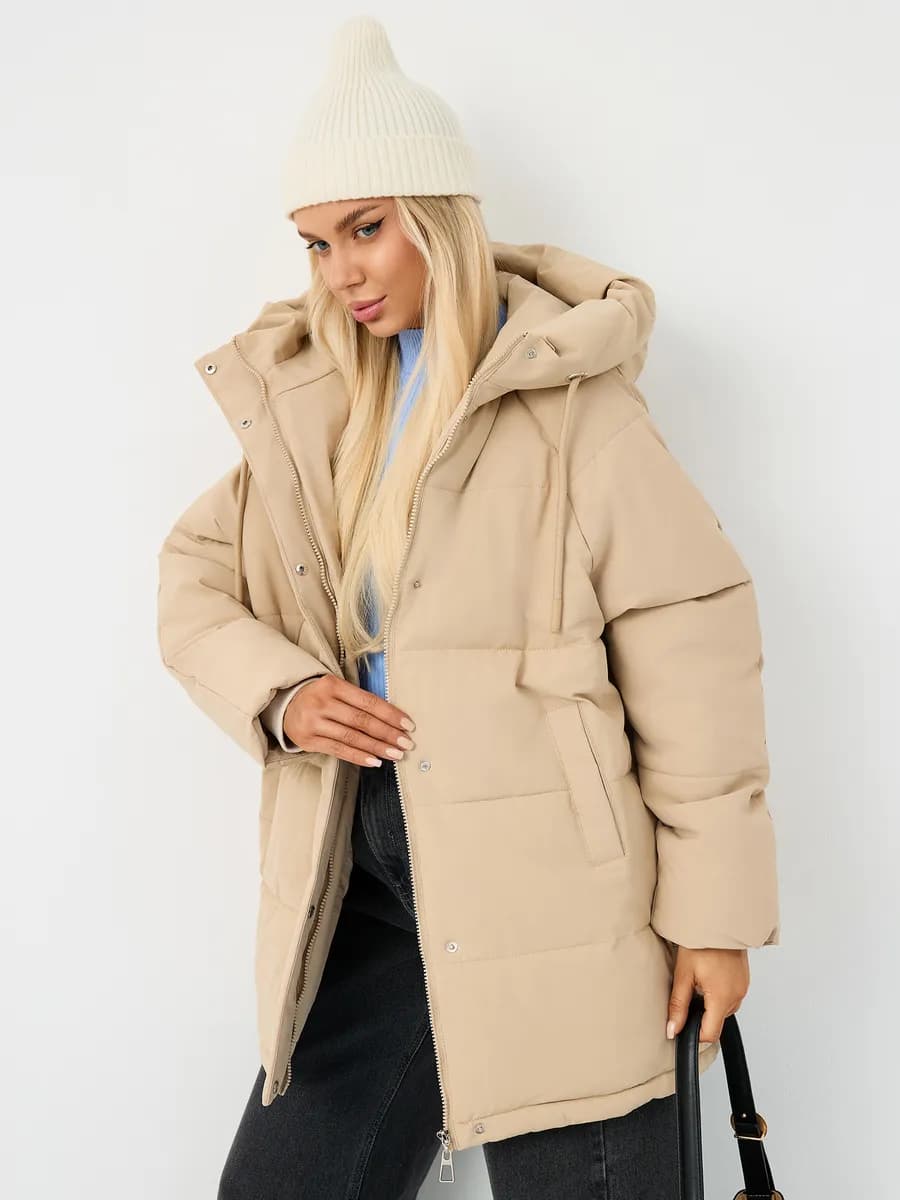 Куртка зимняя с капюшоном удлиненная