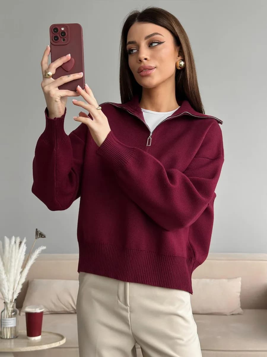 Свитер с замком на горле женский полузамок