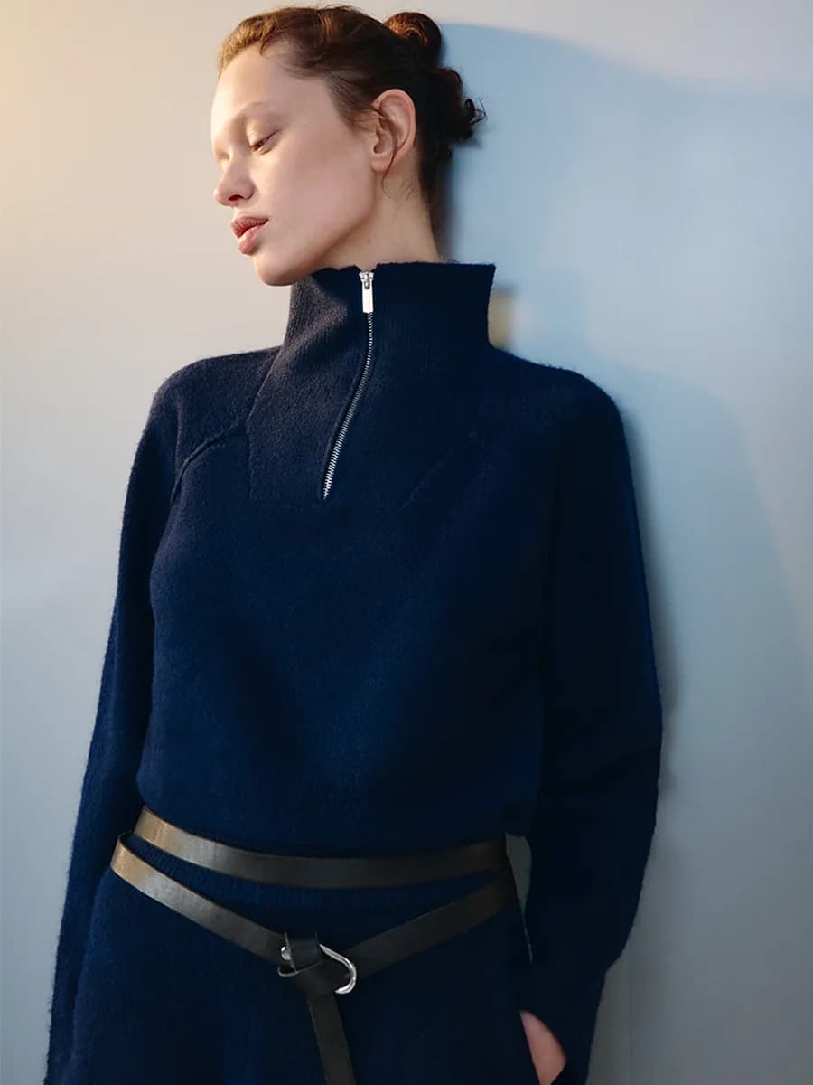 Джемпер вязаный с воротником на молнии