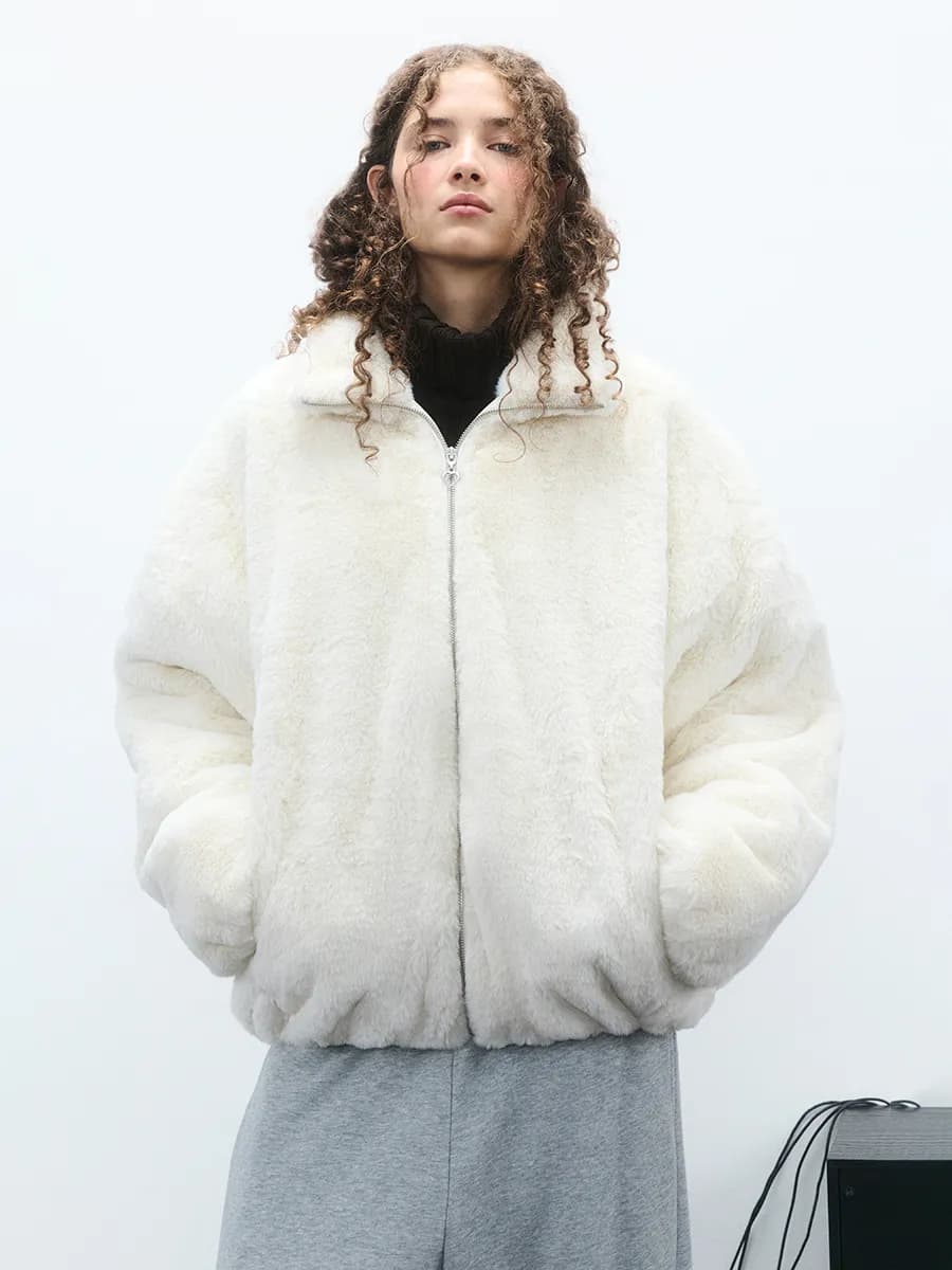 Куртка укороченная с меховой фактурой