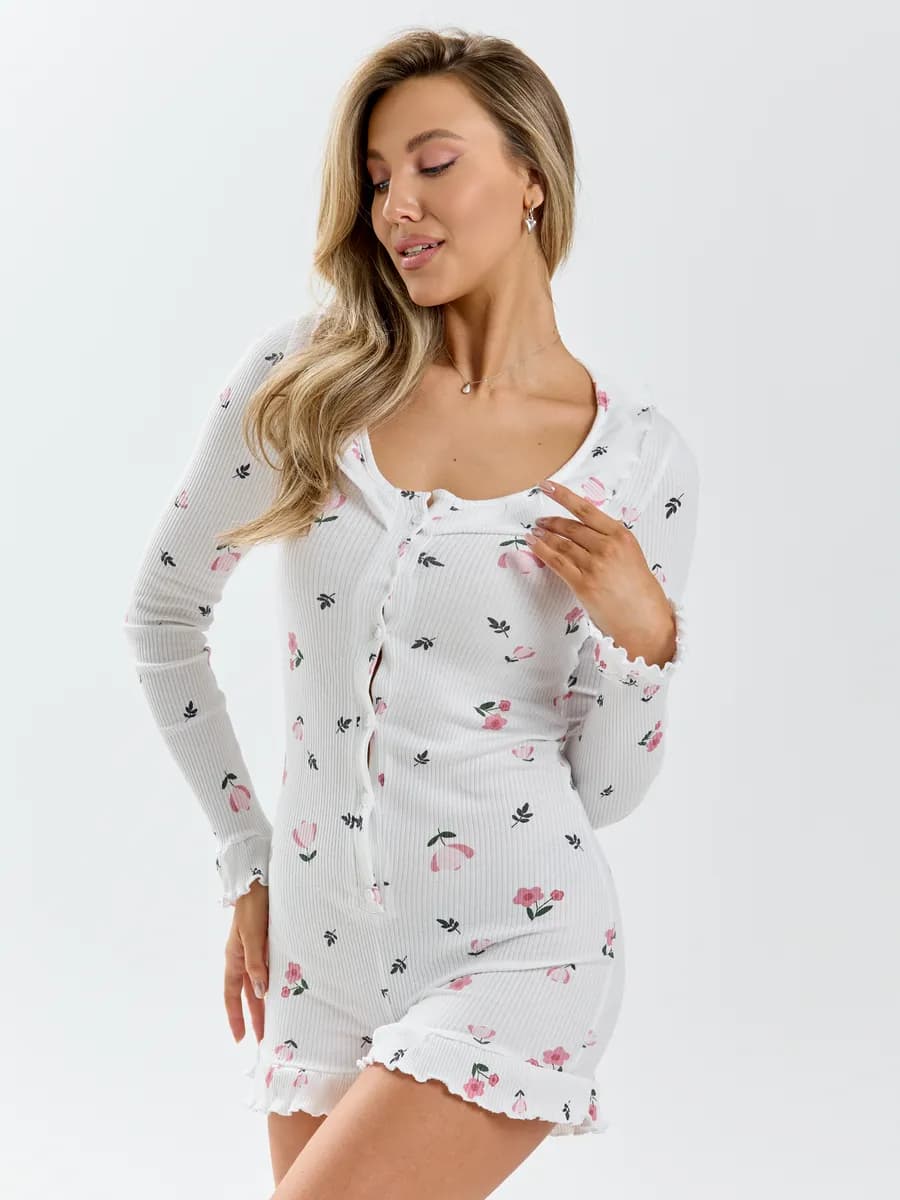 Пижама комбинезон женская слитная с шортами из лапши