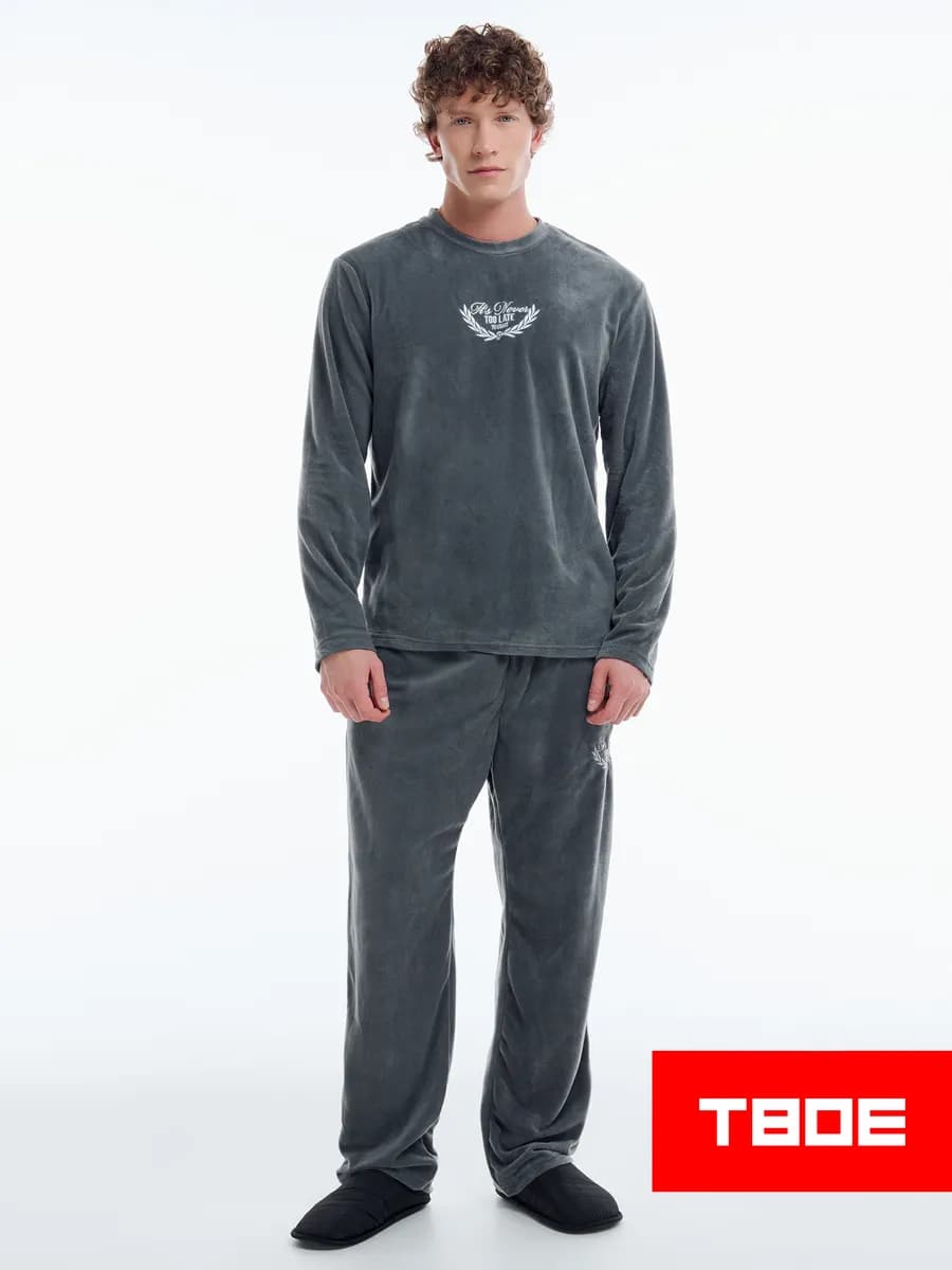 Пижама плюшевая теплая с брюками