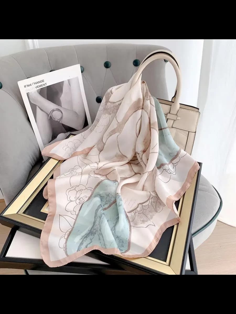 Шейная косынка 70×70 см