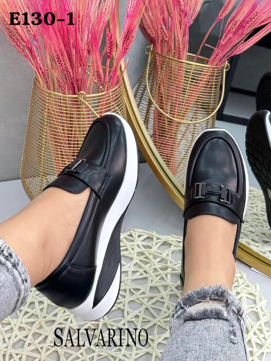 Туфли на танкетке