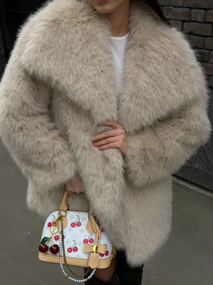 Шуба искусственная короткая экошуба зимняя эко под норку