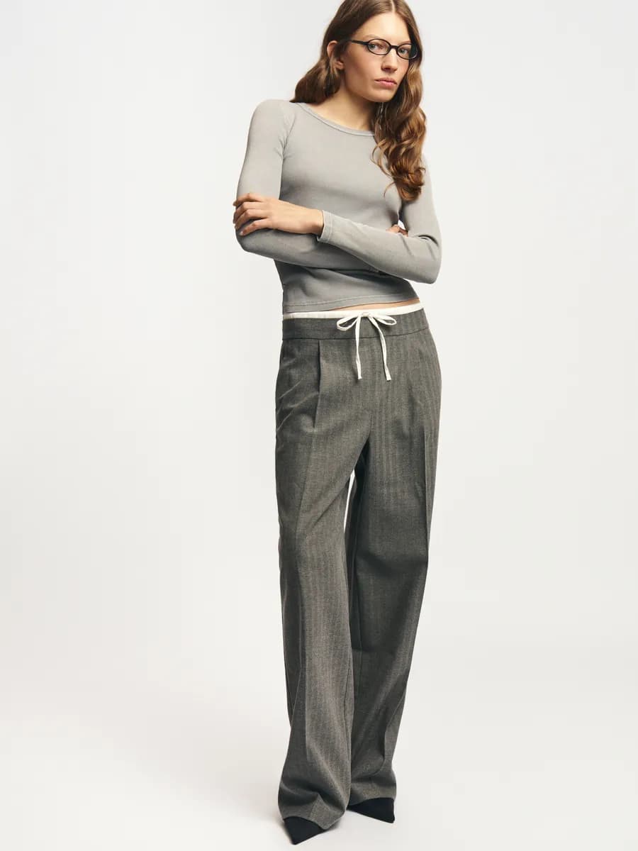 Женские прямые брюки с двойным поясом