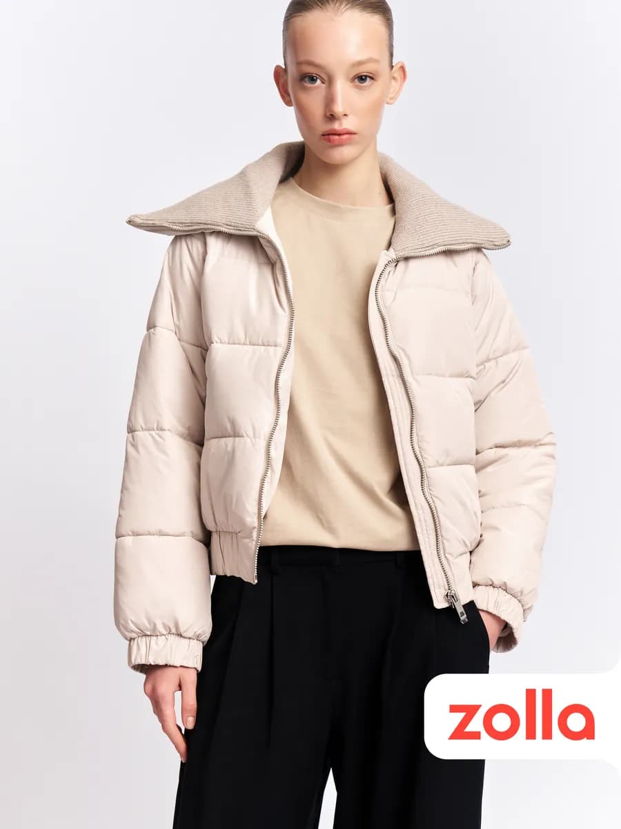 Тёплая женская куртка с воротником