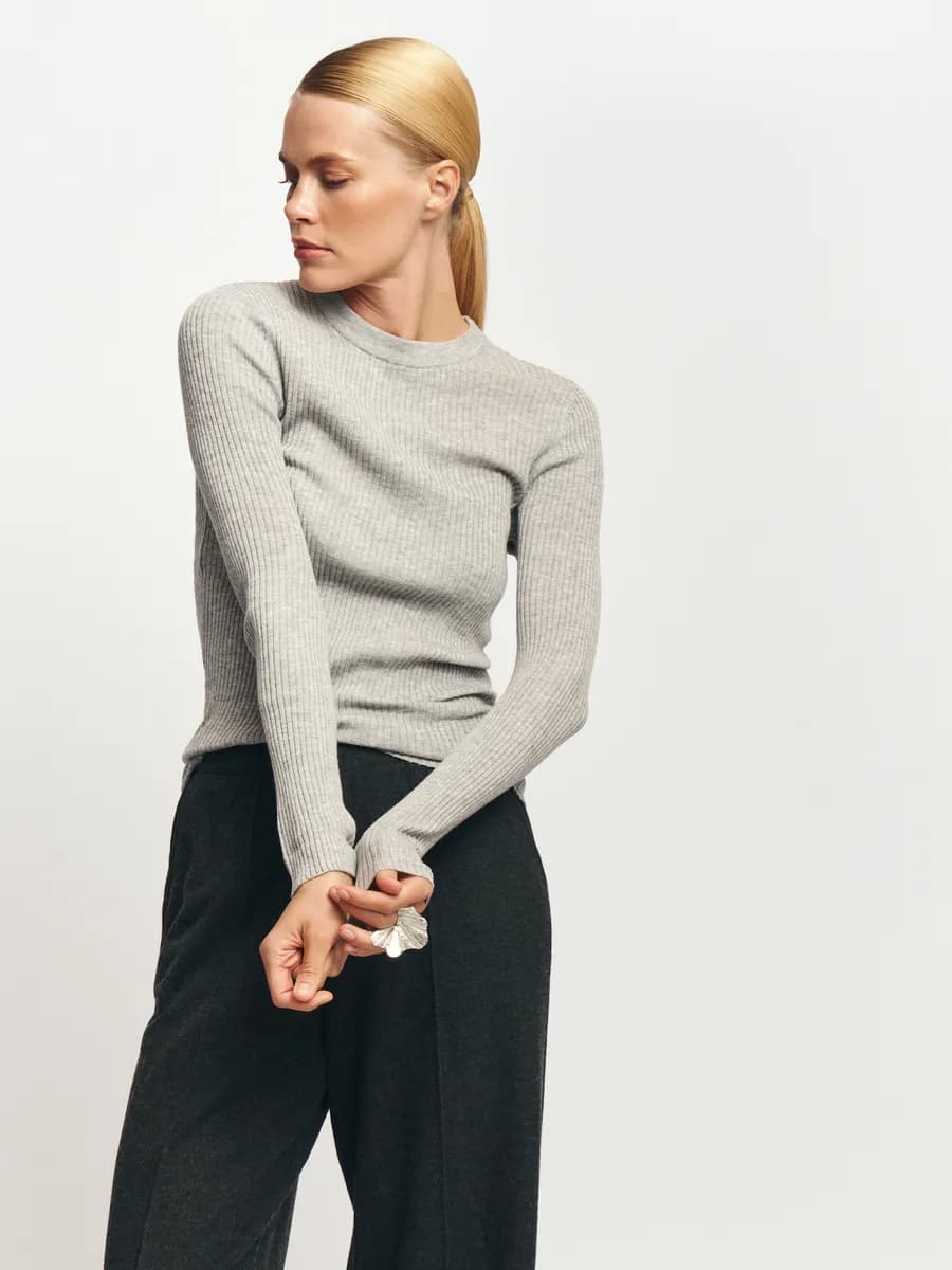 Женский вязаный лонгслив лапша