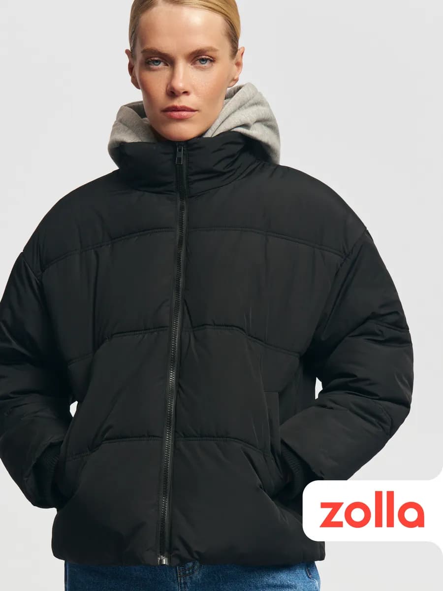 Тёплая женская куртка капюшон и манишка