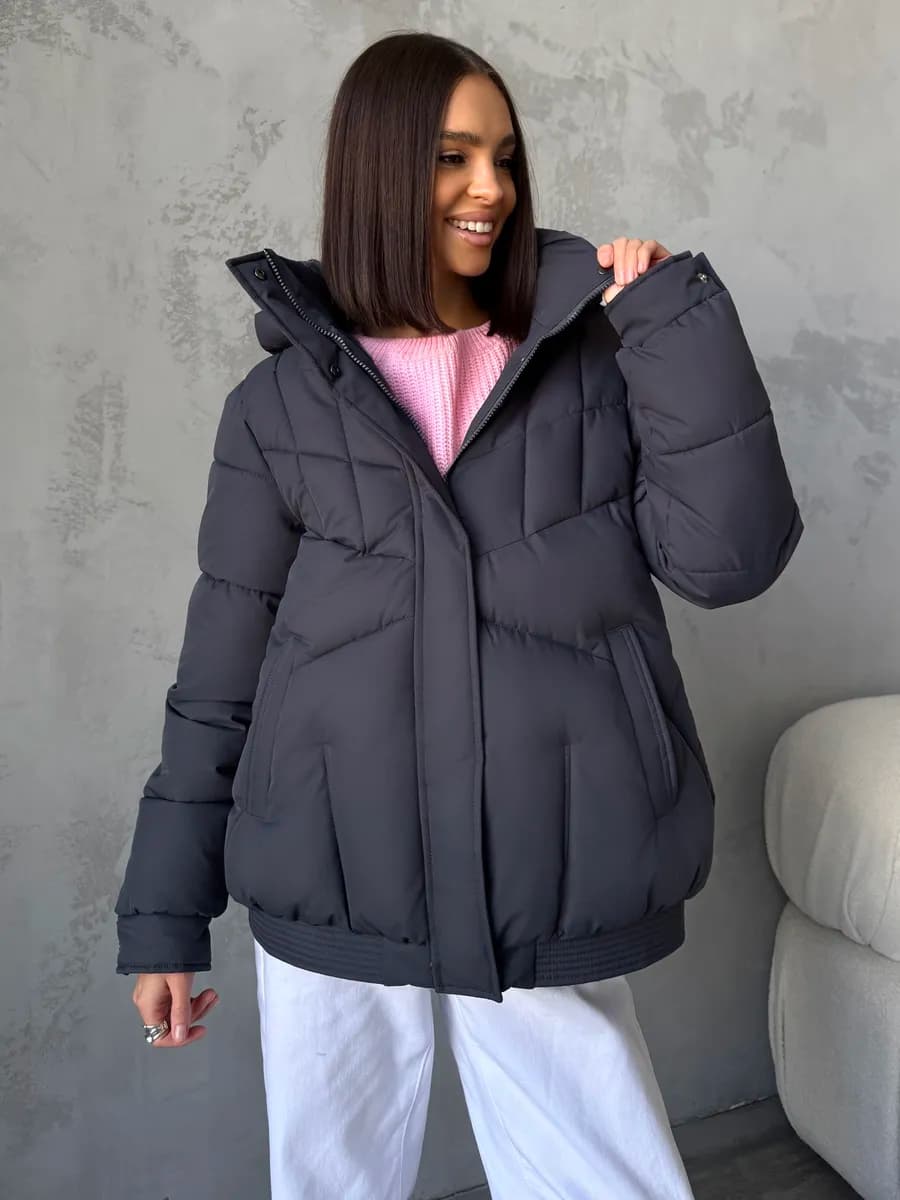 Куртка зимняя короткая оверсайз с капюшоном