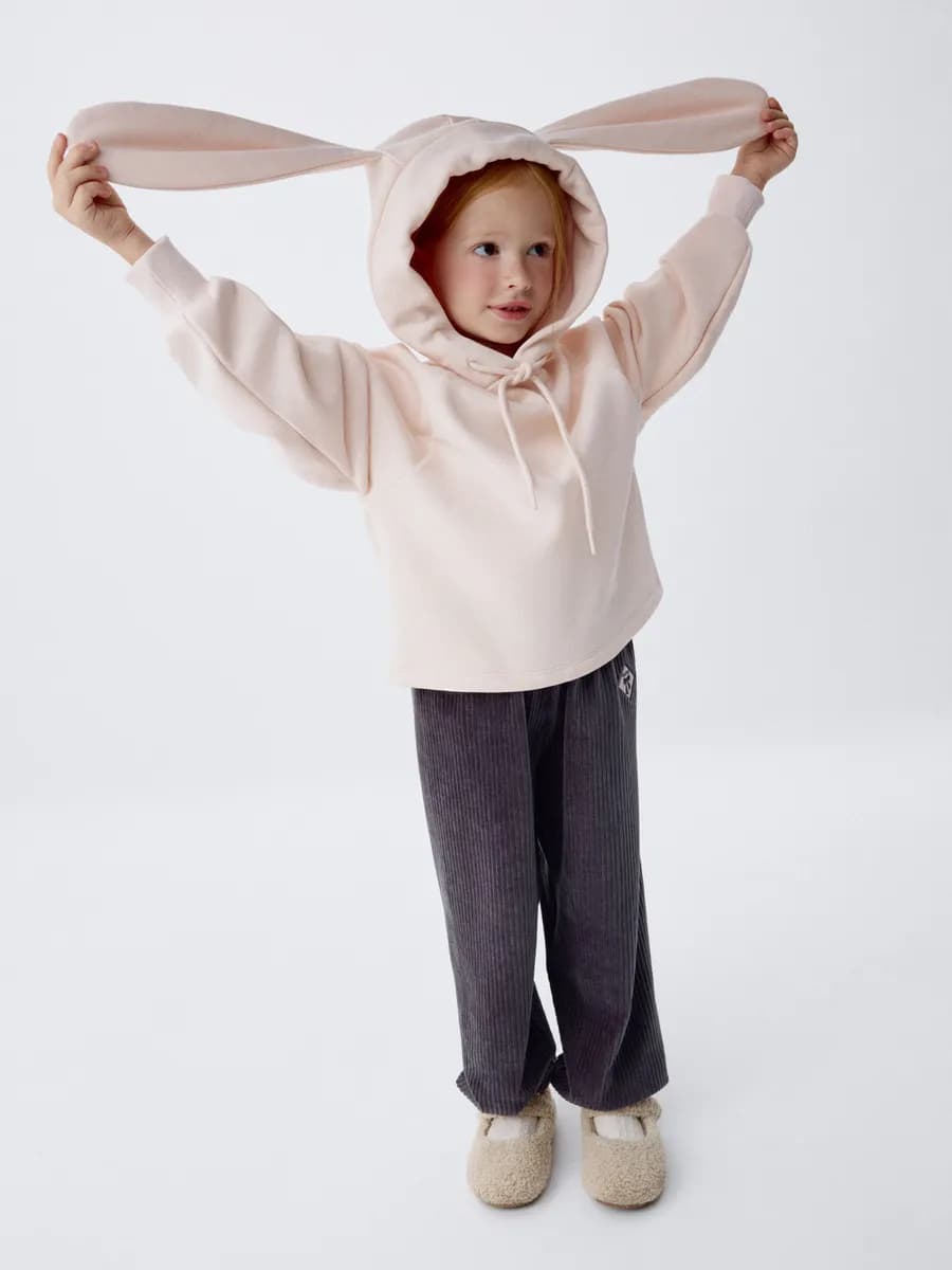 Толстовка худи с ушками на капюшоне утепленная