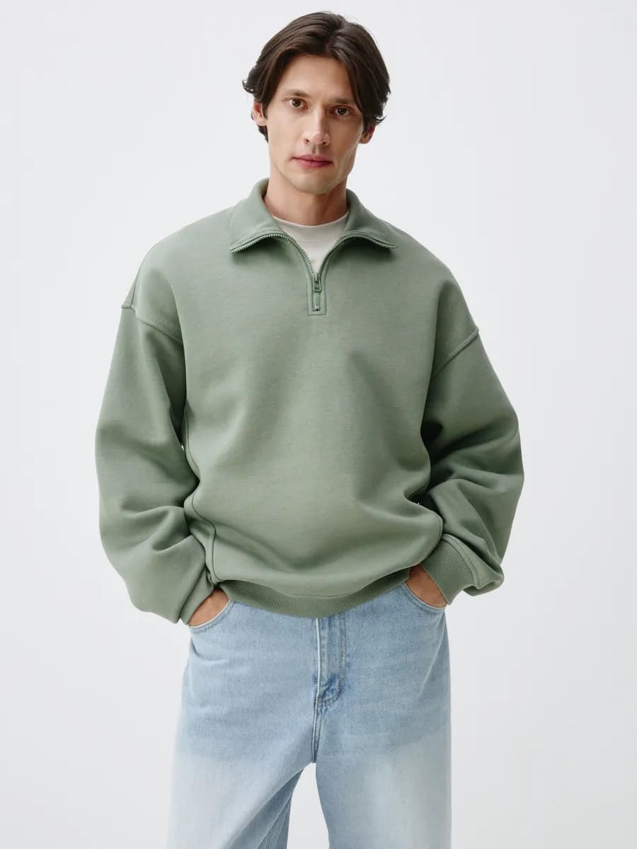 Свитшот оверсайз утепленный с воротником на молнии