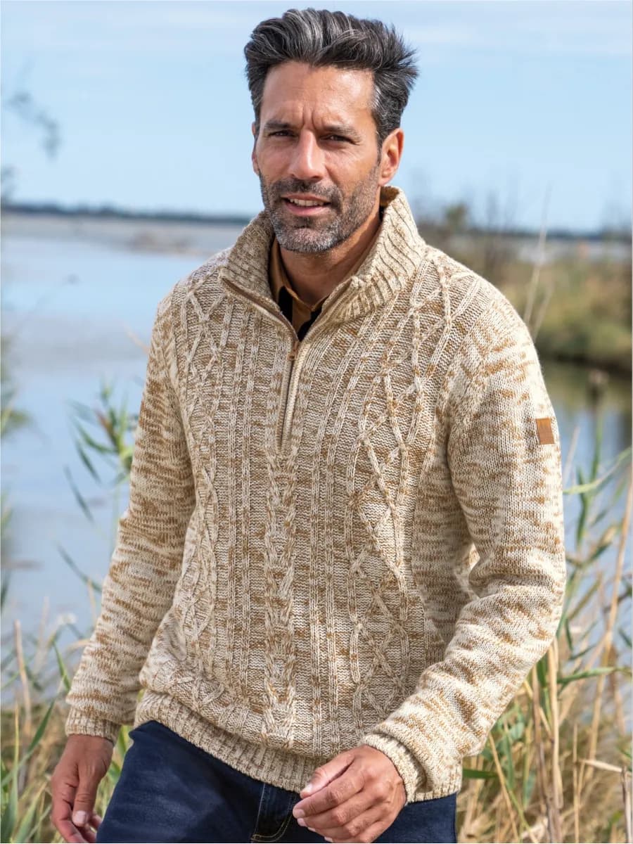 Свитер вязаный с воротом на молнии