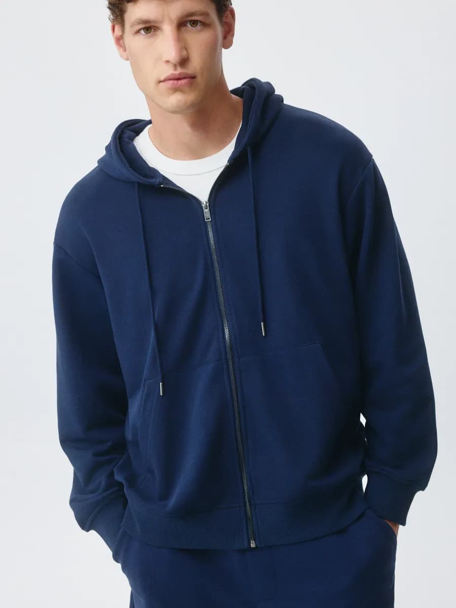 Базовая толстовка на молнии трикотажная футер