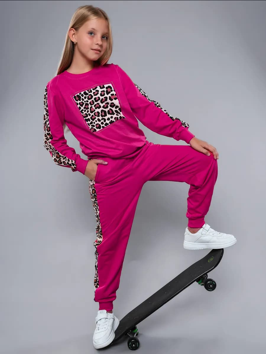 Спортивный костюм для девочки