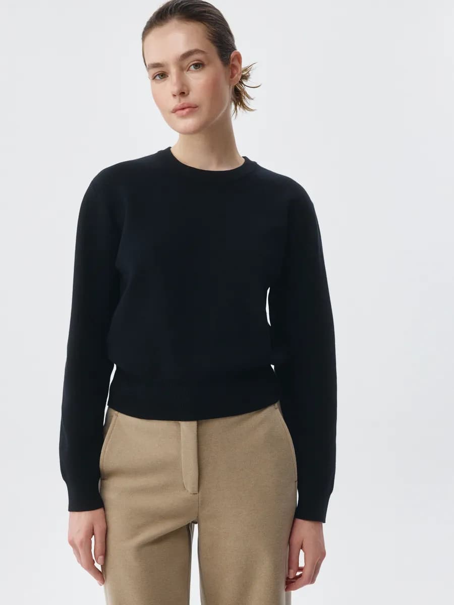 Вязаный женский джемпер