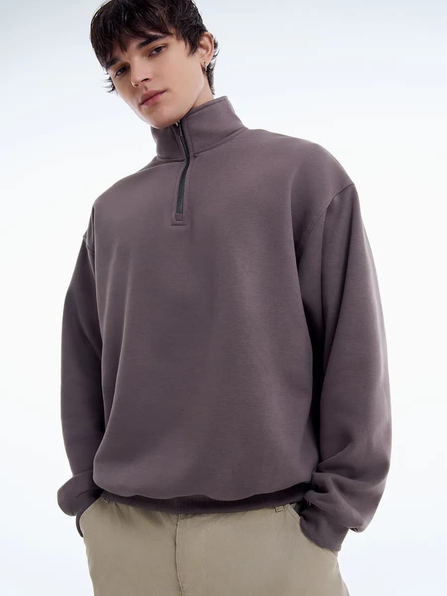 Утепленная толстовка с высоким горлом и начесом