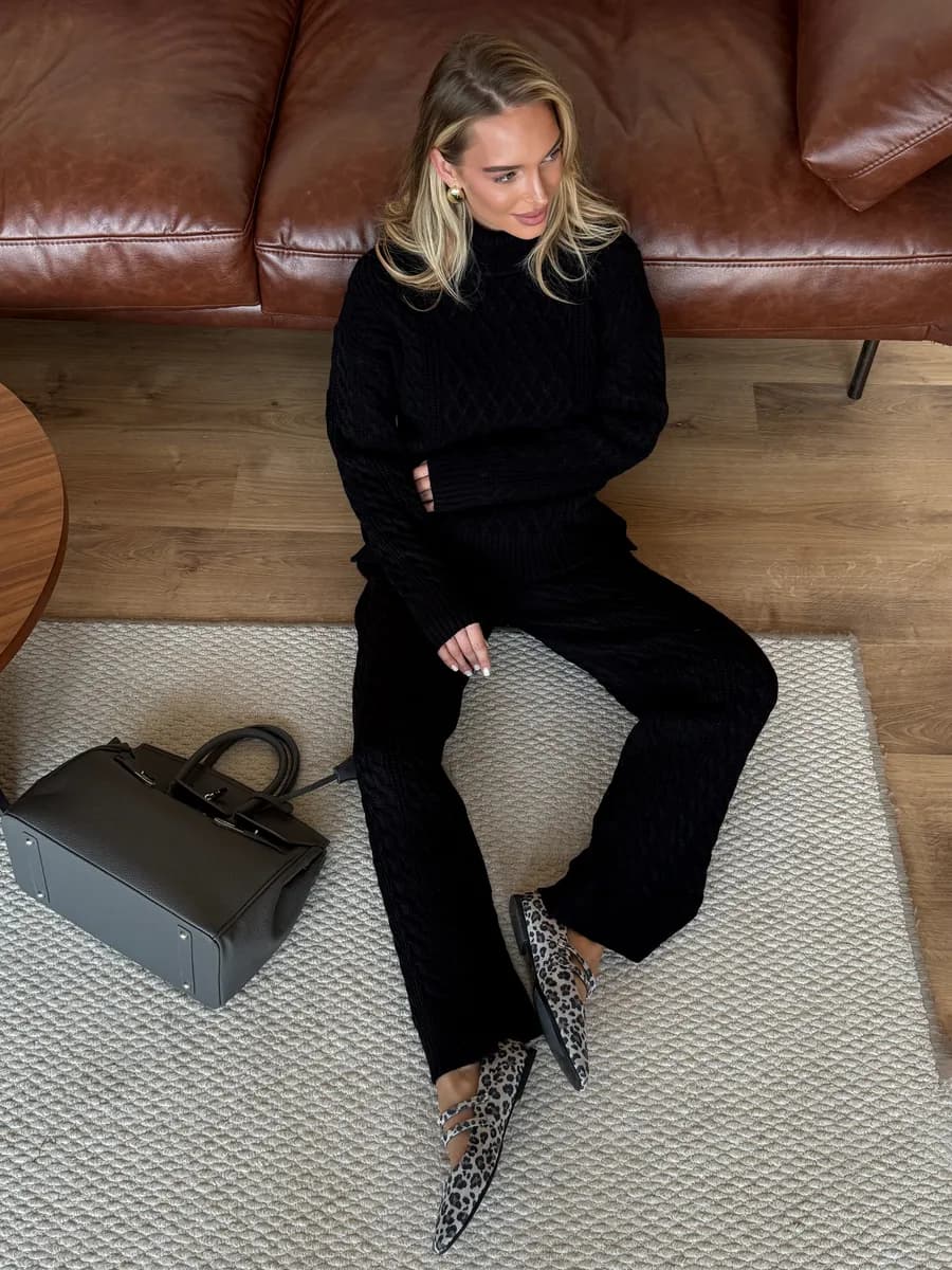 Костюм вязаный трикотажный теплый с брюками