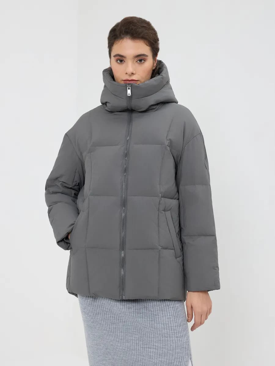 Куртки зимняя стеганая с капюшоном пуховая