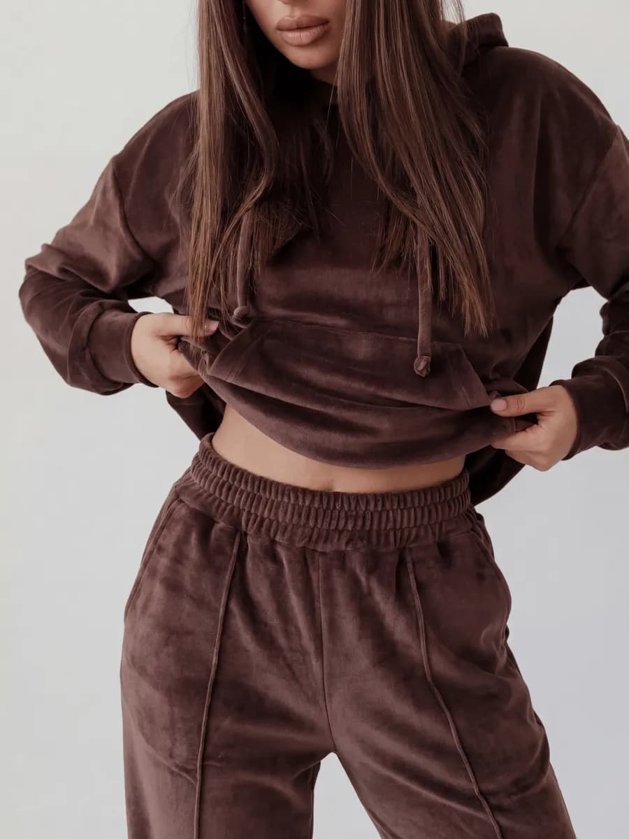 Костюм женский домашний велюровый из худи и брюк