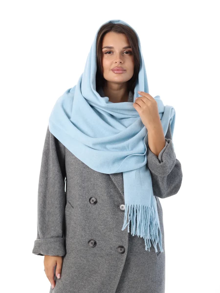 Палантин голубой однотонный на голову теплый зимний