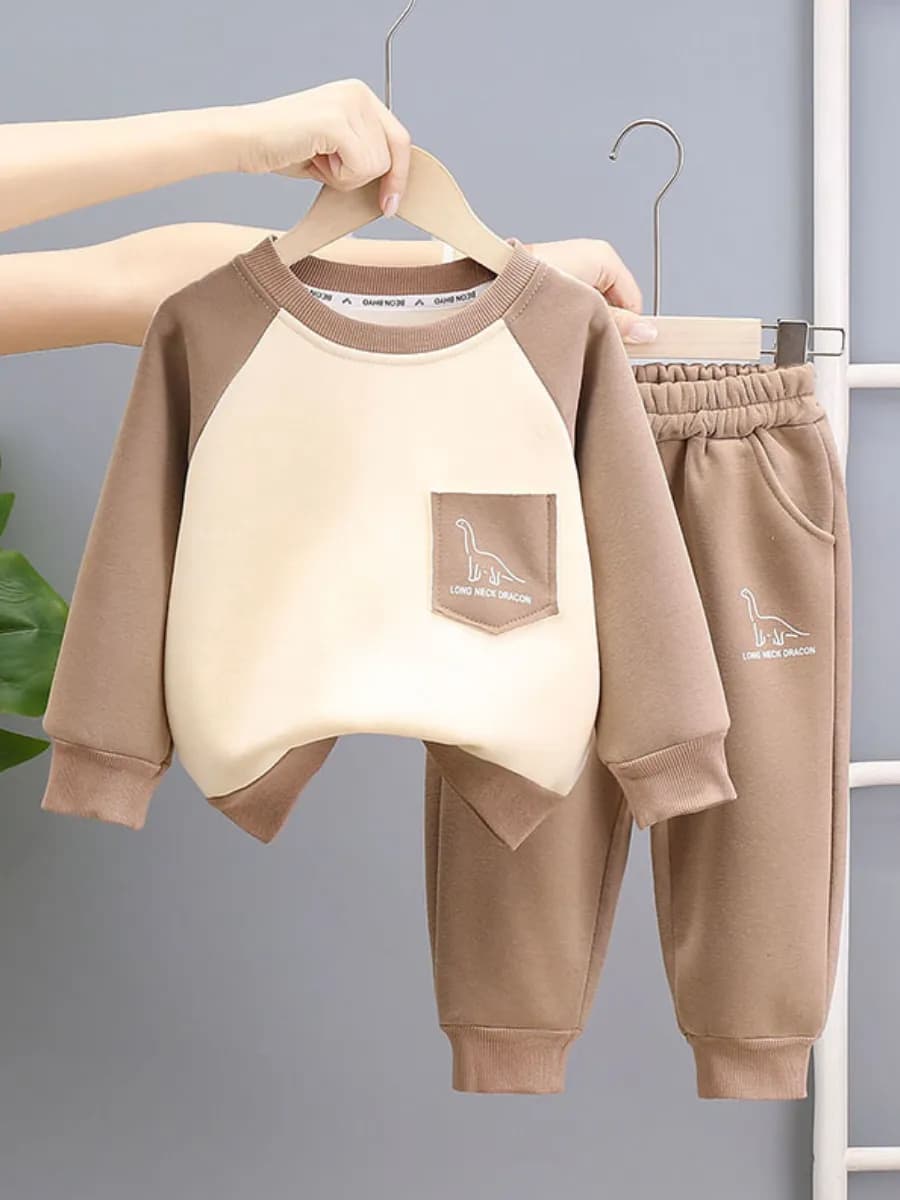 Костюм для малыша двойка