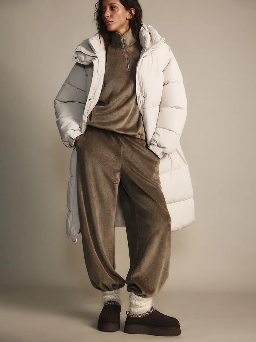 Пальто стеганое с теплым капюшоном