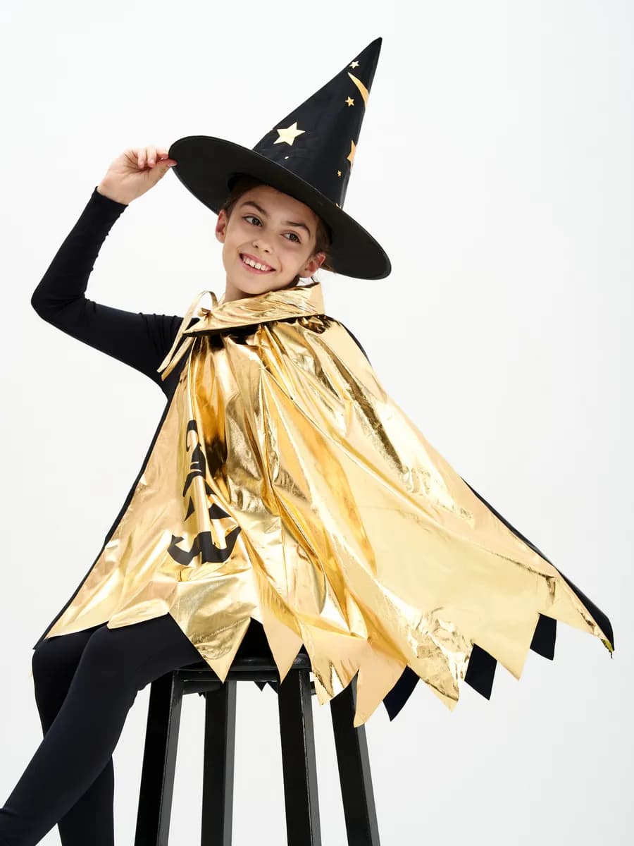 Карнавальный костюм с плащом мантией и колпаком