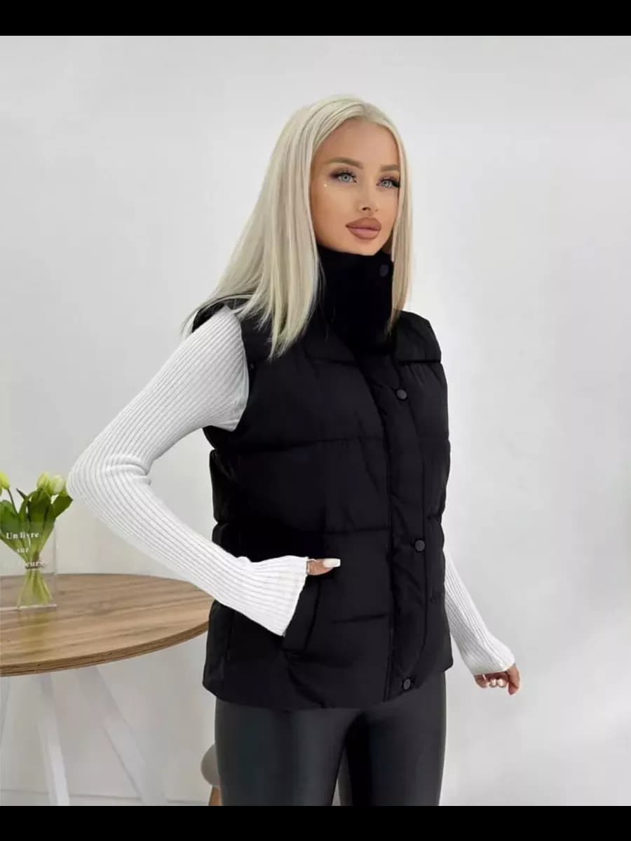 Жилетка утепленная без капюшона