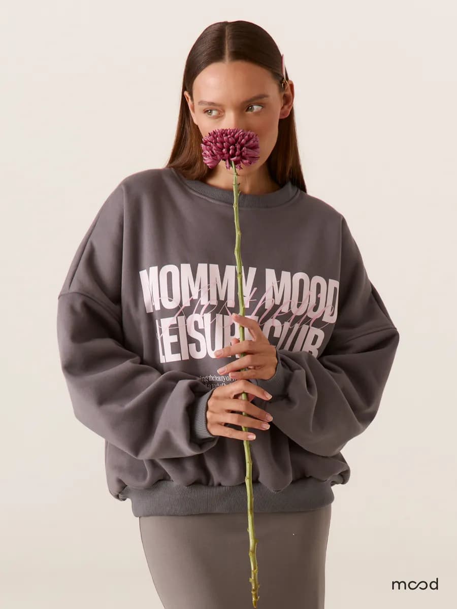 Теплый свитшот оверсайз с принтом