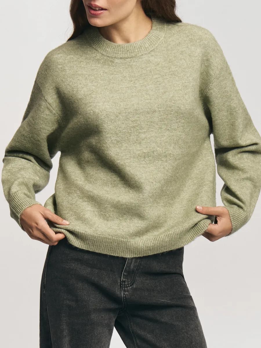 Тёплый вязаный женский джемпер